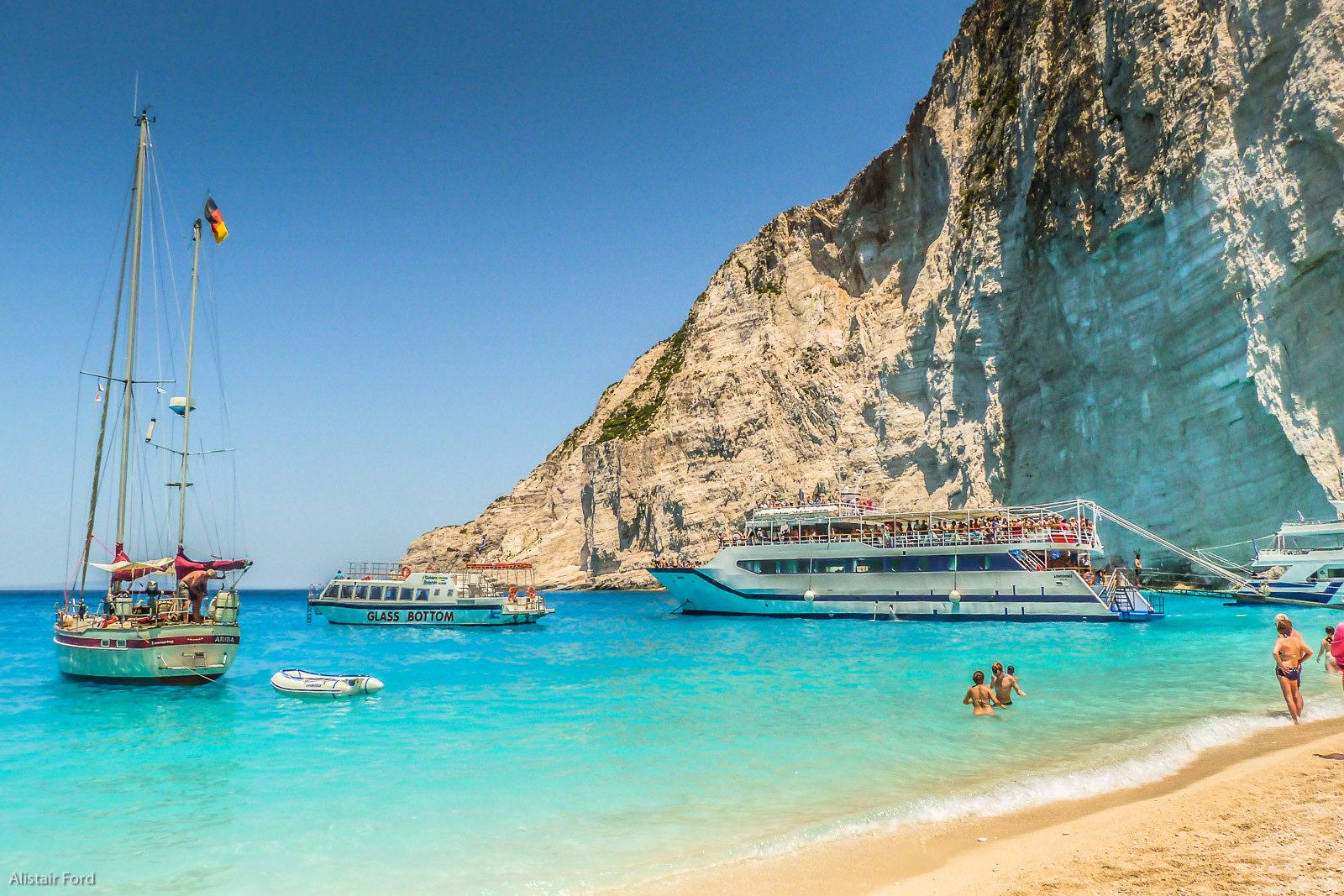 Navagio Beach A Praia Que Levou O T Tulo De Mais Bonita Do Mundo