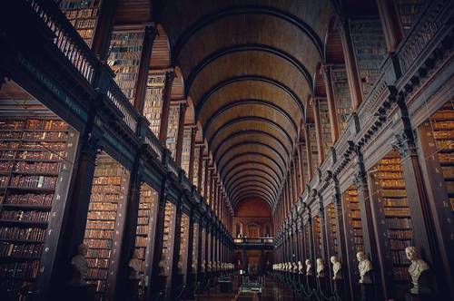 escolas e universidades para estudar no exterior