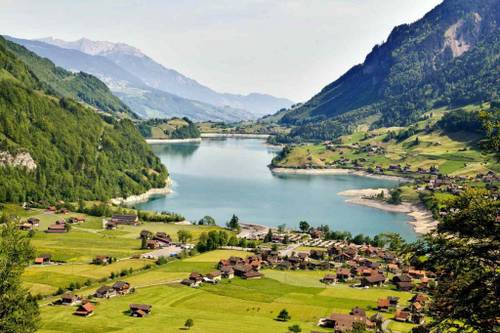 Qual é a cidade mais linda da Suíça?