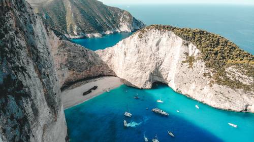 praia de navagio fechada grécia