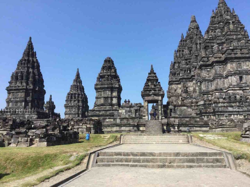 7. Templo Prambanan - Indonésia