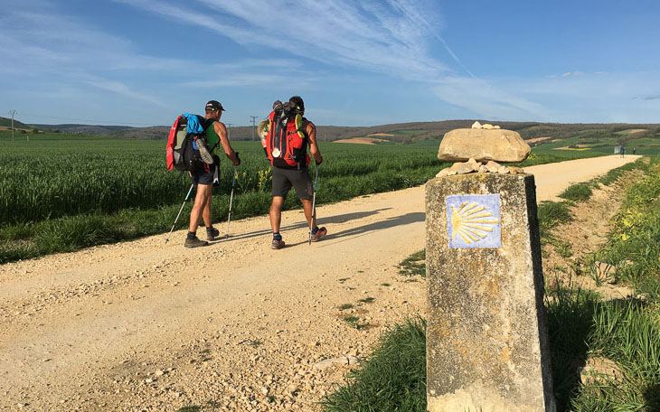 Caminho de Santiago de Compostela leva peregrinos a uma viagem de fé