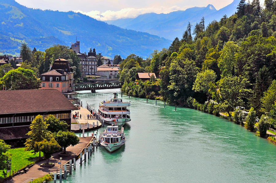 Interlaken, a bela cidade entre dois lagos