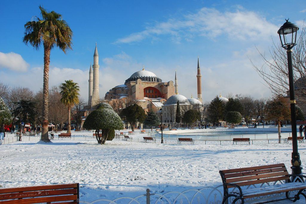 Neve em Istambul