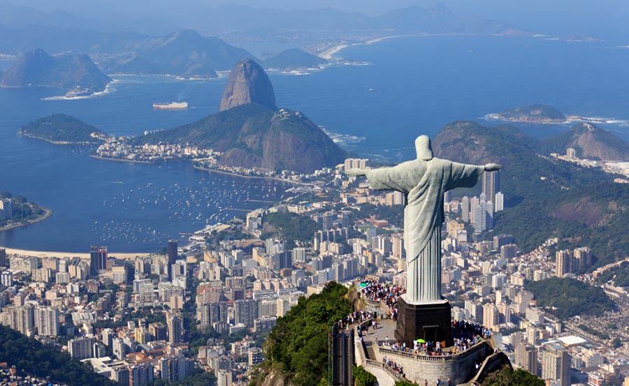 Places to travel in Brazil: Cristo Redentor, Rio de Janeiro - RJ