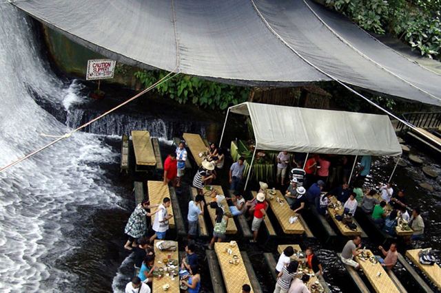 Waterfall Restaurant - Filipinas