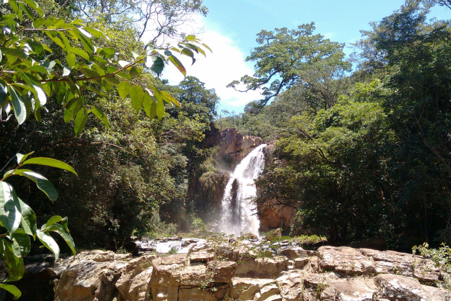 Motivos para conhecer Capitólio: Cachoeira Fecho da Serra. Foto: Divulgação/Prefeitura de Capitolio