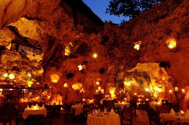 Ali Barbour's Cave Restaurant - Kenya