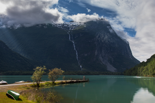 ramnefjellsfossen waterfall