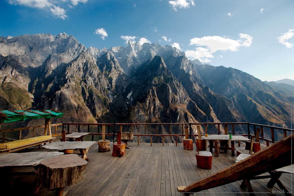 Tiger-Leaping-Gorge-Bar