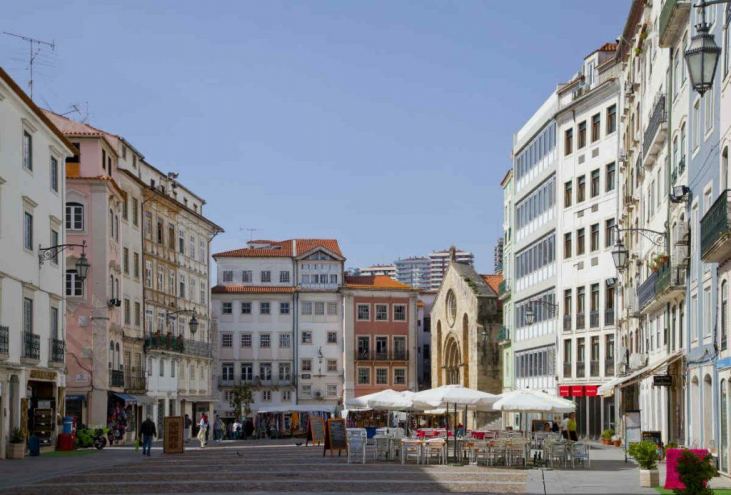 Bate volta saindo de Lisboa