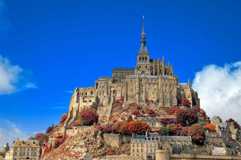 Conheça Mont Saint Michel, o vilarejo francês mais fotografado da Normandia