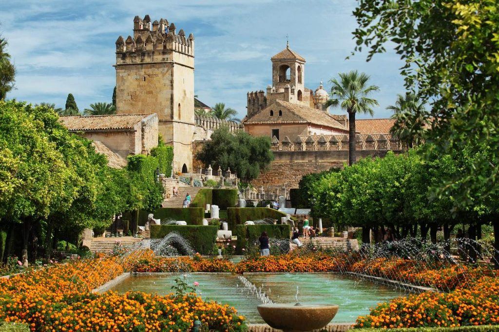 Guia completo para escolher uma cidade para aprender espanhol