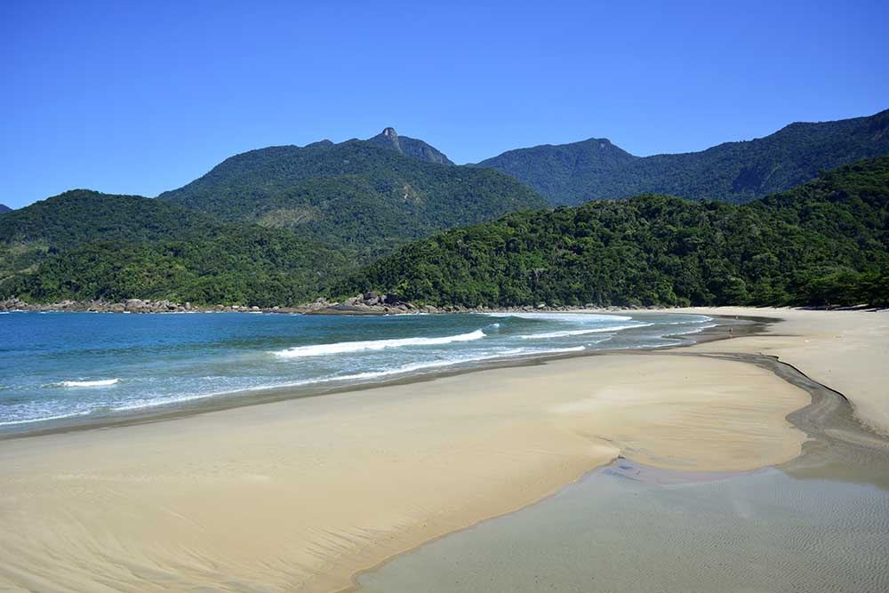 paradisiacal-beaches-between-são-paulo-and-rio-de-janeiro-12