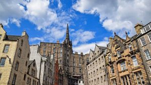 Onde se hospedar em Edimburgo: melhores bairros e hotéis
