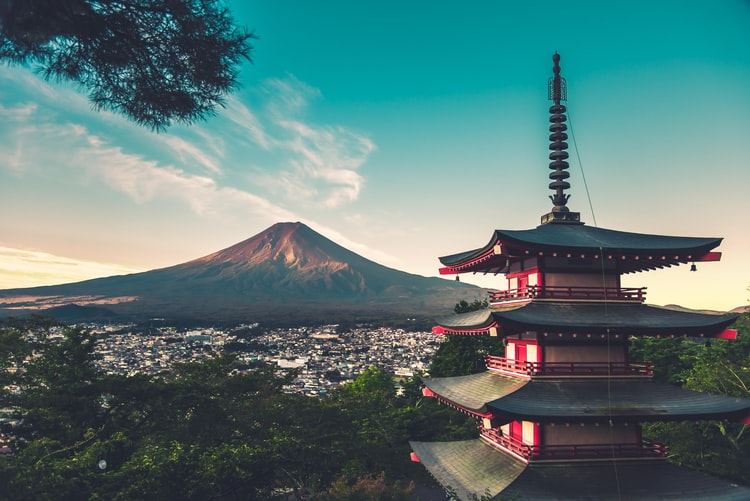 É verdade que o Japão vai pagar a metade da viagem dos turistas estrangeiros?