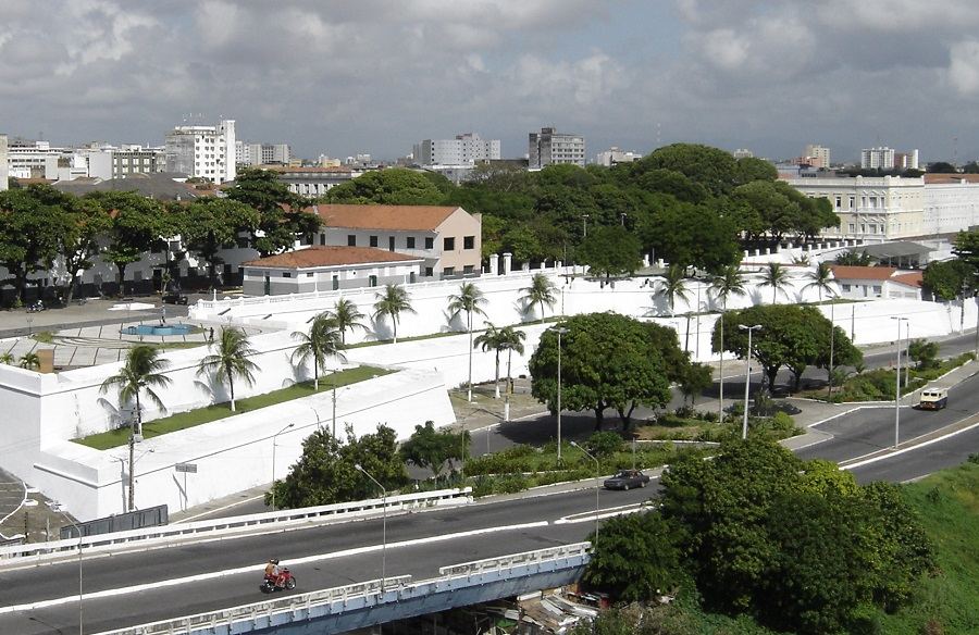 Pontos turísticos em Fortaleza para conhecer com carro alugado