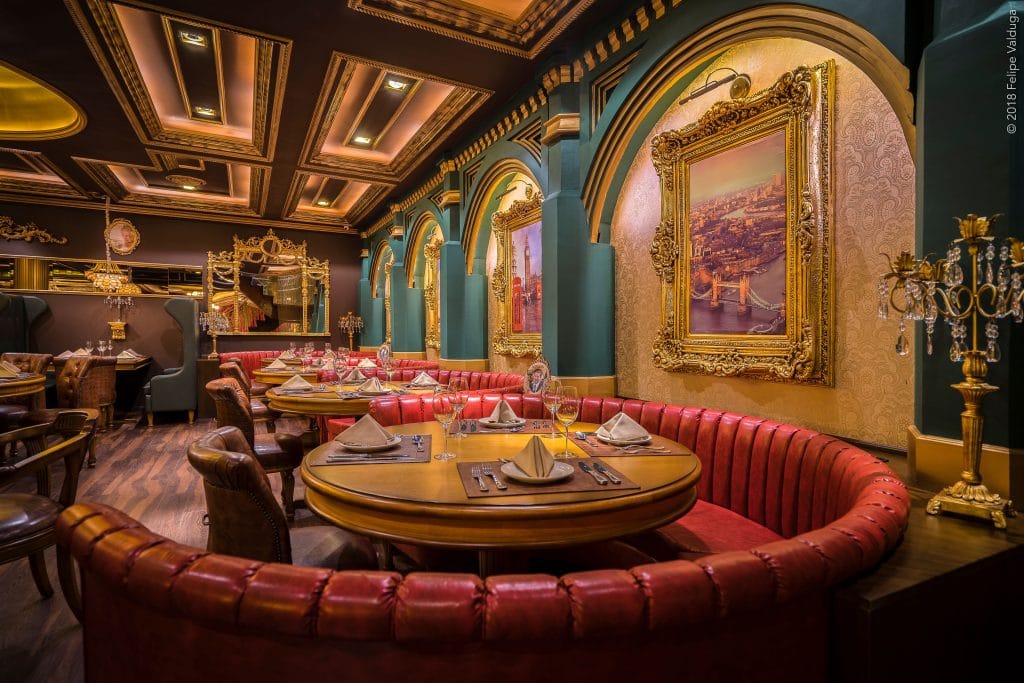 Restaurante em Gramado tem espaço temático inspirado em Palácio Real do Reino Unido