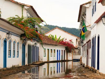 what to do in paraty at night