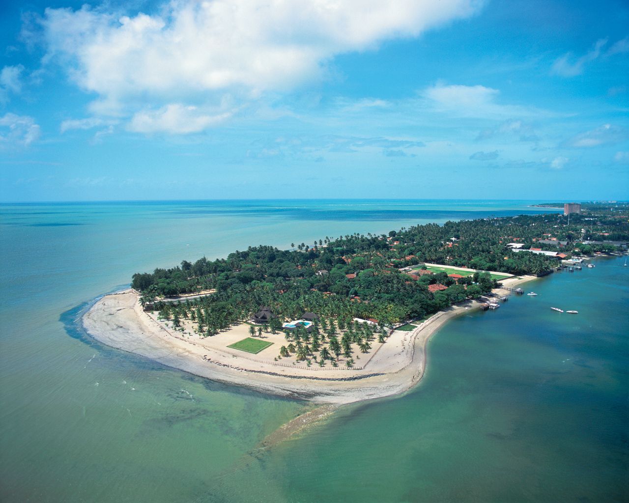 best beaches between Recife and João Pessoa