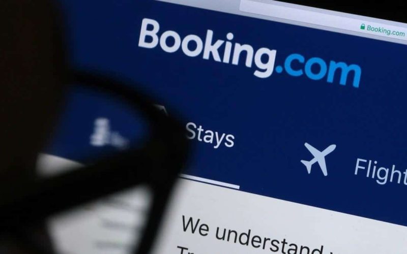 como reservar hospedagens pelo site Booking