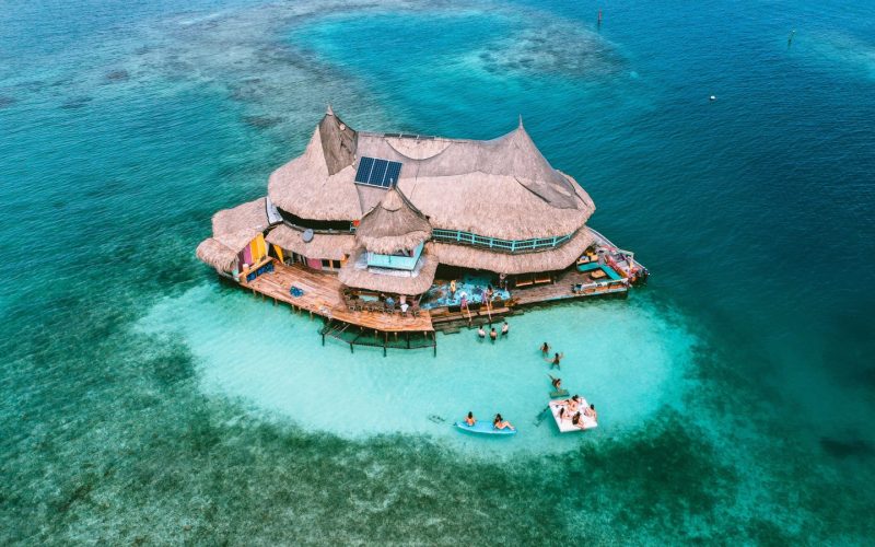 casa en el agua cartagena