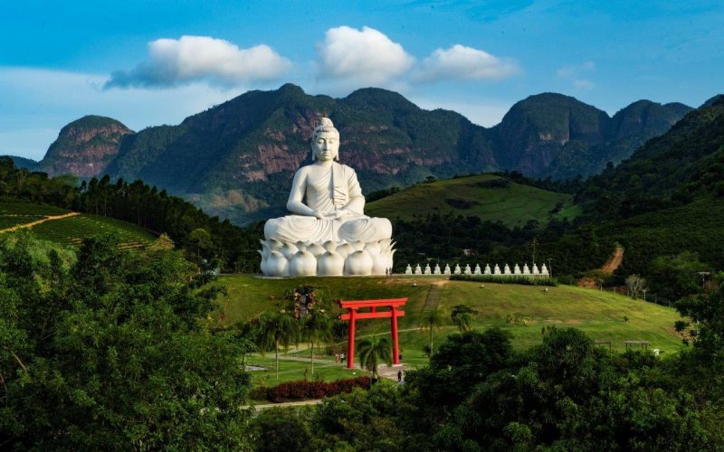 Maior estátua de Buda no Brasil