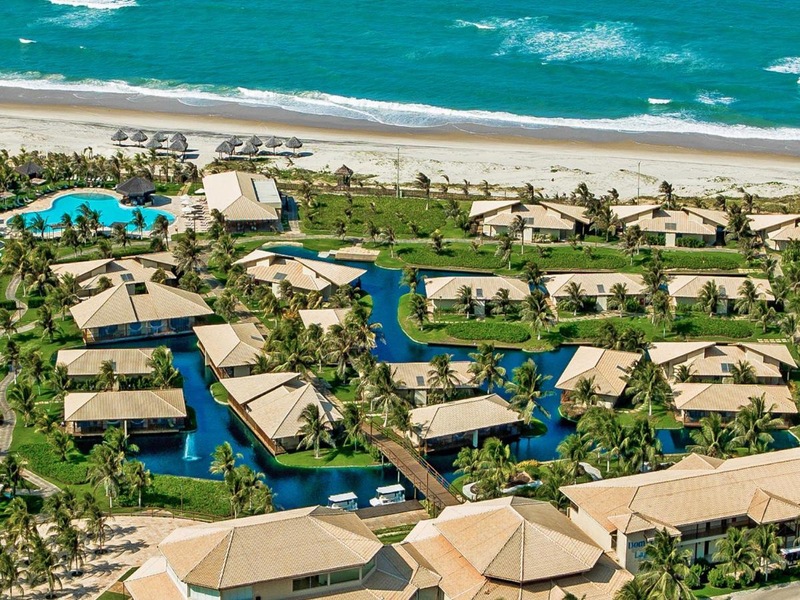 Dom Pedro Laguna Beach Resort