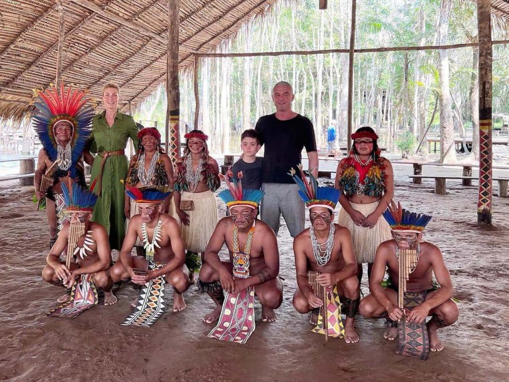 Férias na Amazônia: Ana Hickmann e família