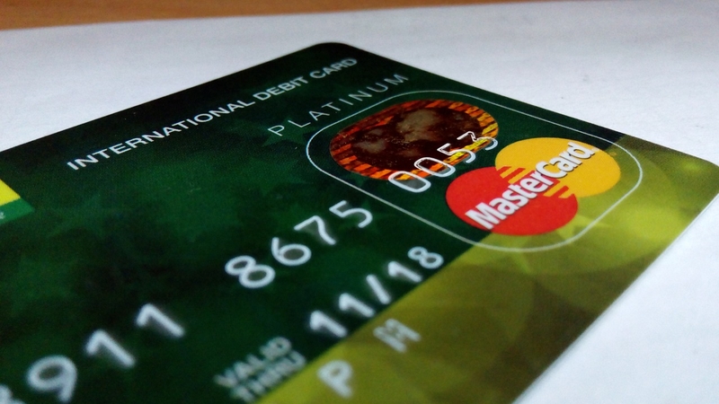 Cartões de crédito e pré-pagos