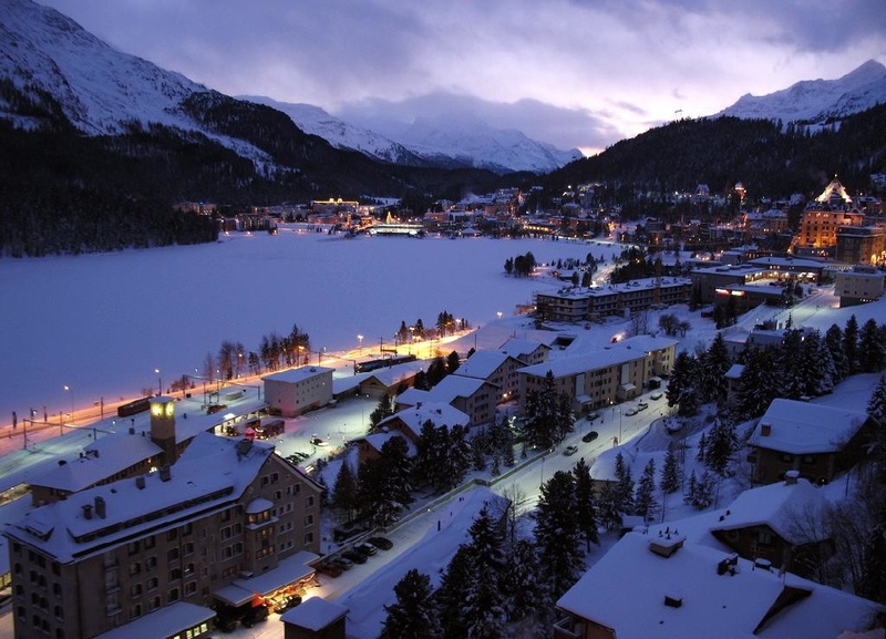St Moritz, uma das estações de esqui na Europa