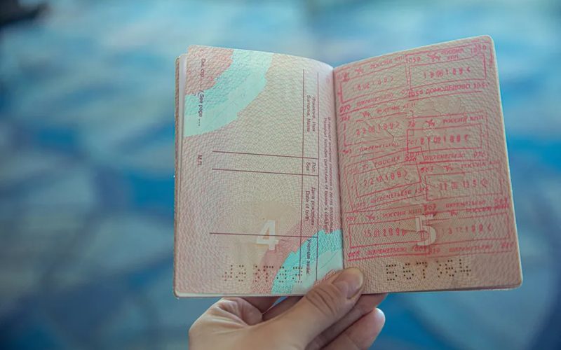 Carimbo no passaporte de turista em países da Europa