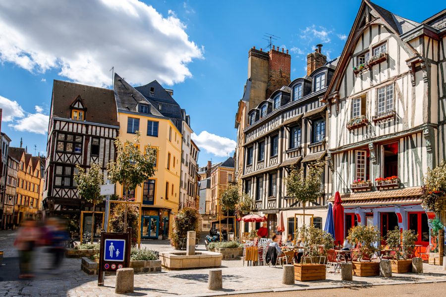 Bate volta saindo de paris