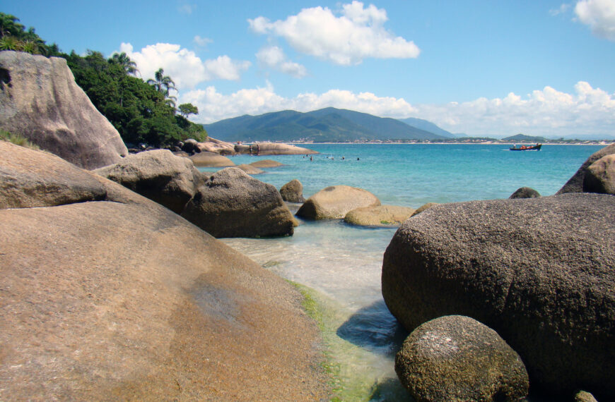 praias pouco conhecidas em Florianópolis