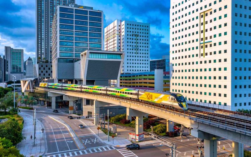 trem brightline de Miami a Orlando