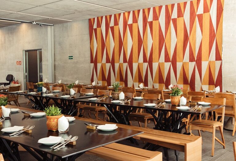 Restaurantes perto da Av. Paulista: 8 dicas para reuniões, dates e mais