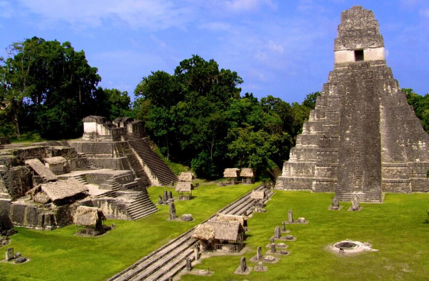 ruínas maias de Tikal na Guatemala