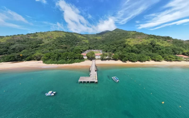 Ilha Anchieta - Um dos melhores passeios para fazer em Ubatuba.