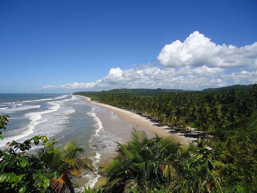 Praia de Itacarezinho, na Bahia