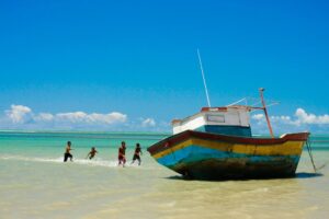 Veja 15 praias paradisiacas no litoral da Bahia. Cumuruxatiba – Prado