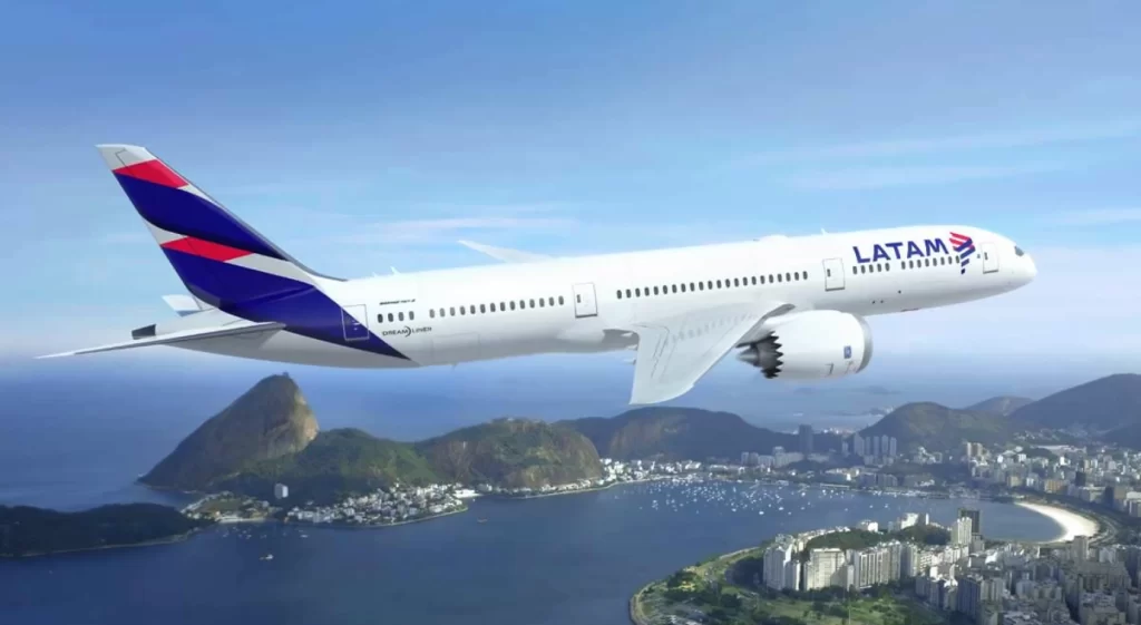 LATAM Airlines - CEO da LATAM desabafa e pede mais civilidade aos turistas.