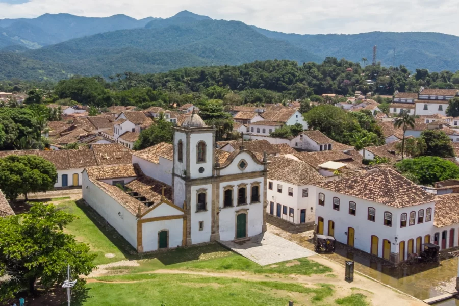 Destinos para viajar de ônibus saindo de Sao Paulo. Veja onde ir!