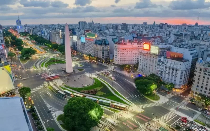 Veja preços atualizados e quanto custa viajar para Buenos Aires em 2024