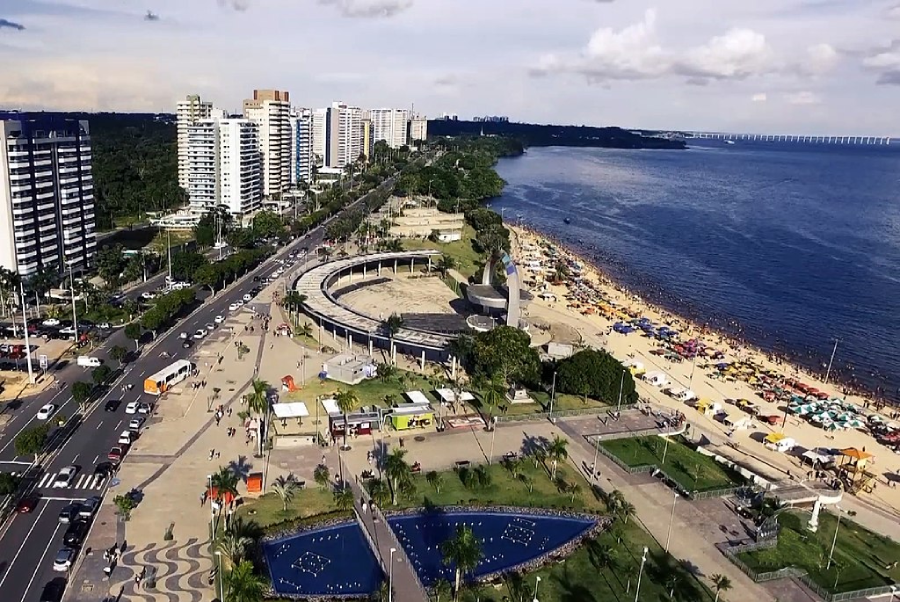 Praia de Ponta Negra, em Manaus
