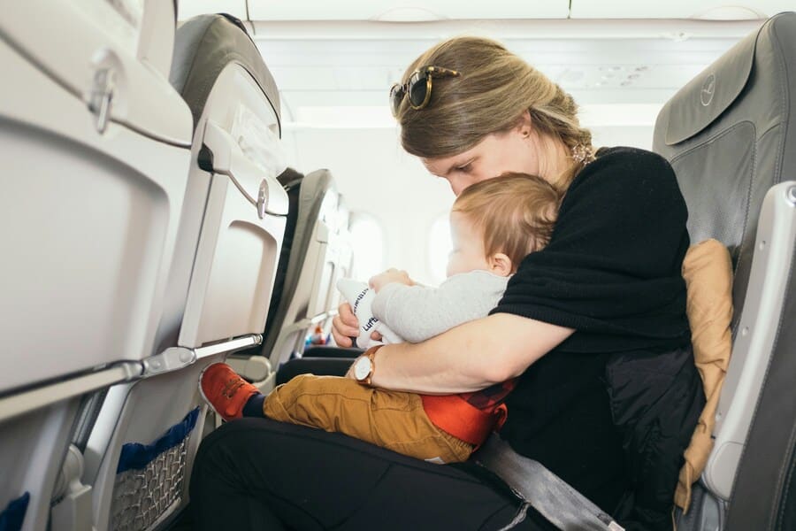 Documentos para viajar de avião com menores de idade