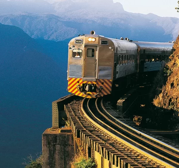 Passeios de trem no Brasil: 11 rotas históricas para viajar pelo país
