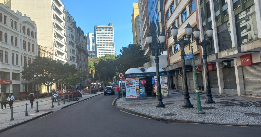 Menor avenida do mundo em Curitiba