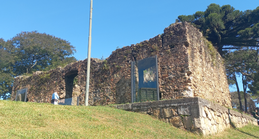 Ruínas da Igreja de São Francisco de Paula