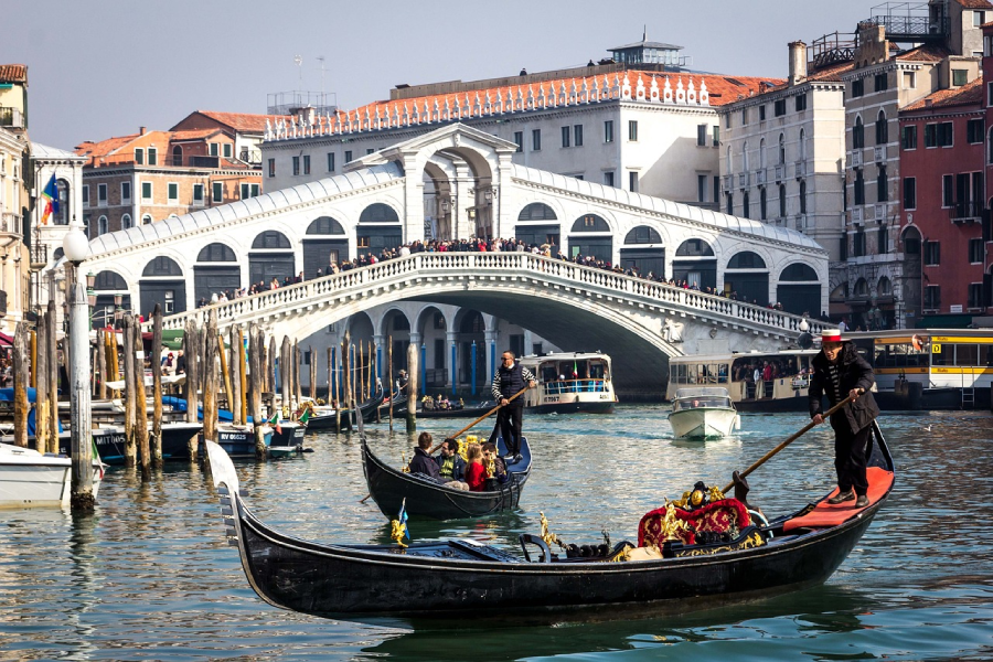 Passeios de gôndola em Veneza