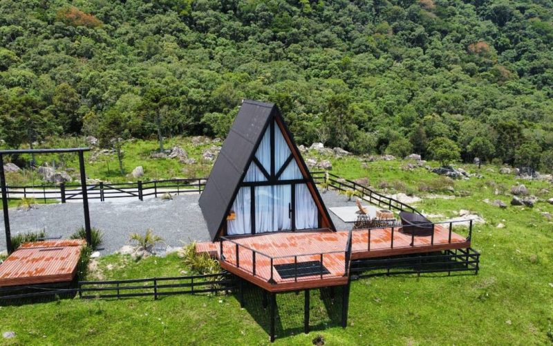 Cabana imersa na Serra Catarinense: um retiro dos sonhos
